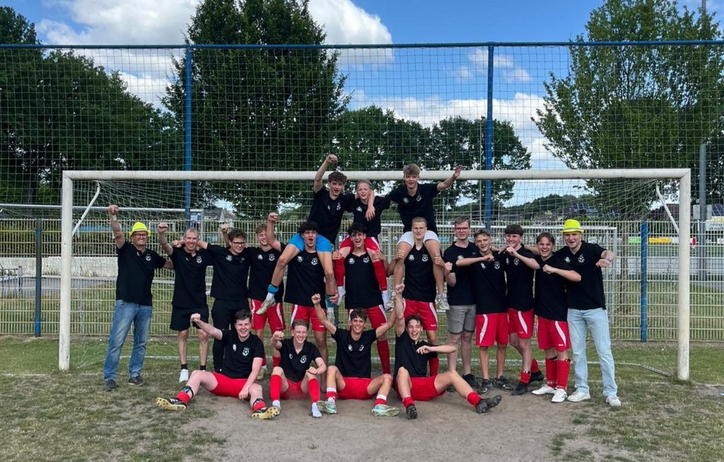 ST NOAD'32/Wilhelmina'26 JO17-1 KAMPIOEN